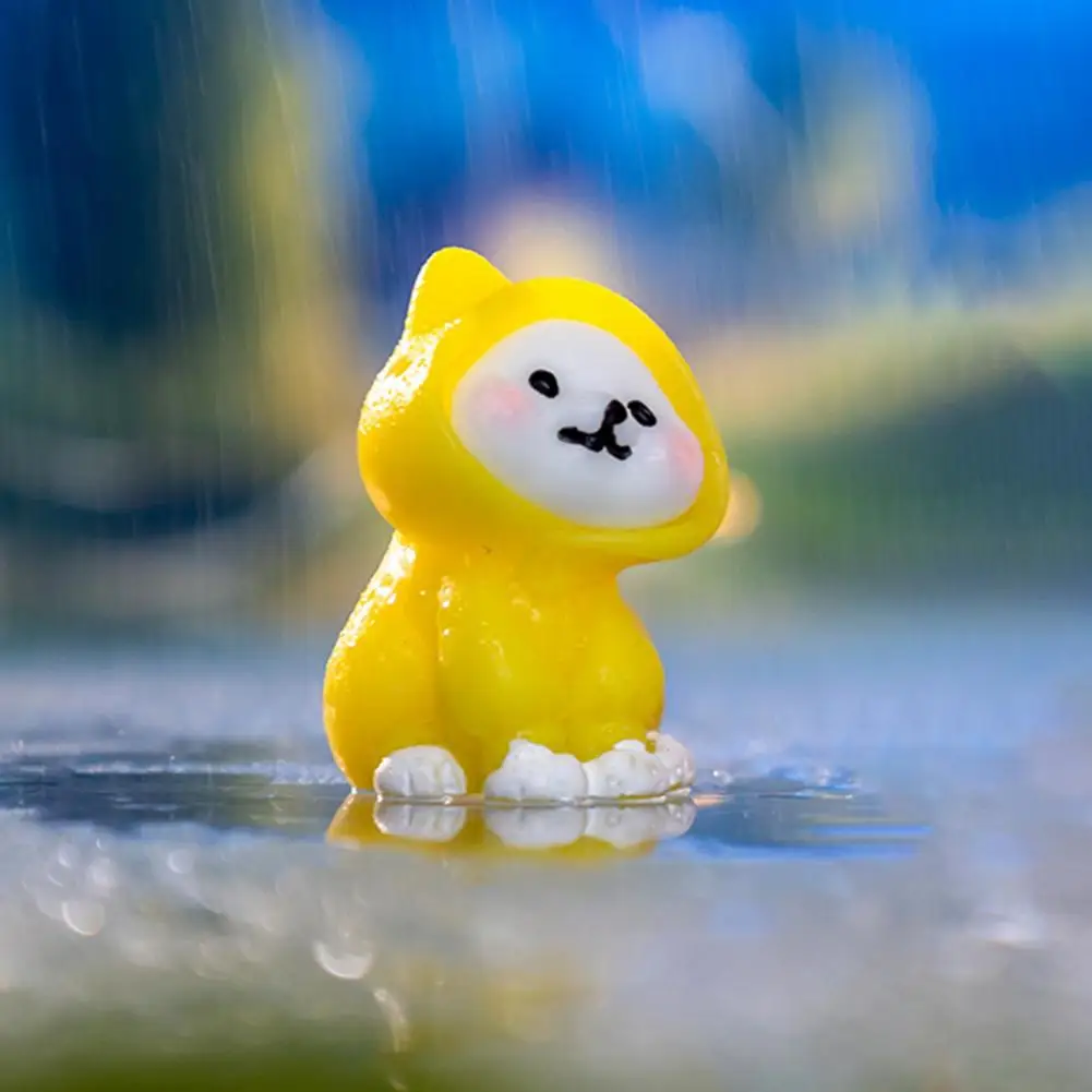 

Fairy Tale Garden Decor Adorable Resin Raincoat Dog Statue Cartoon Cute Dog Figurine for Home Garden Desk Decoration for Dog