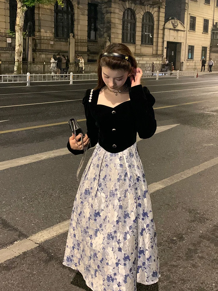

French style celebrity with a high sense of first love dress, small gift dress, velvet splicing Blue and white