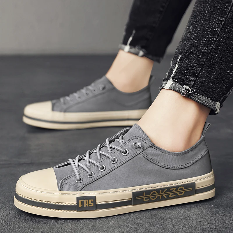 New Spring Autumn Men Canvas Shoes Breathable Low-top Vulcanized Shoes Men Sneakers Comfortable Casual Shoes Lace-up Espadrilles