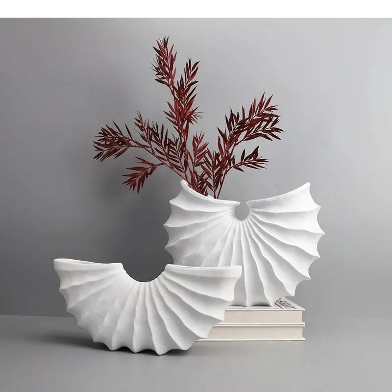 

European Scalloped Conch Floral Vase Resin Flower Pots Flower Arrangement Decorative Modern Decor Desk Decoration Crafts Vases