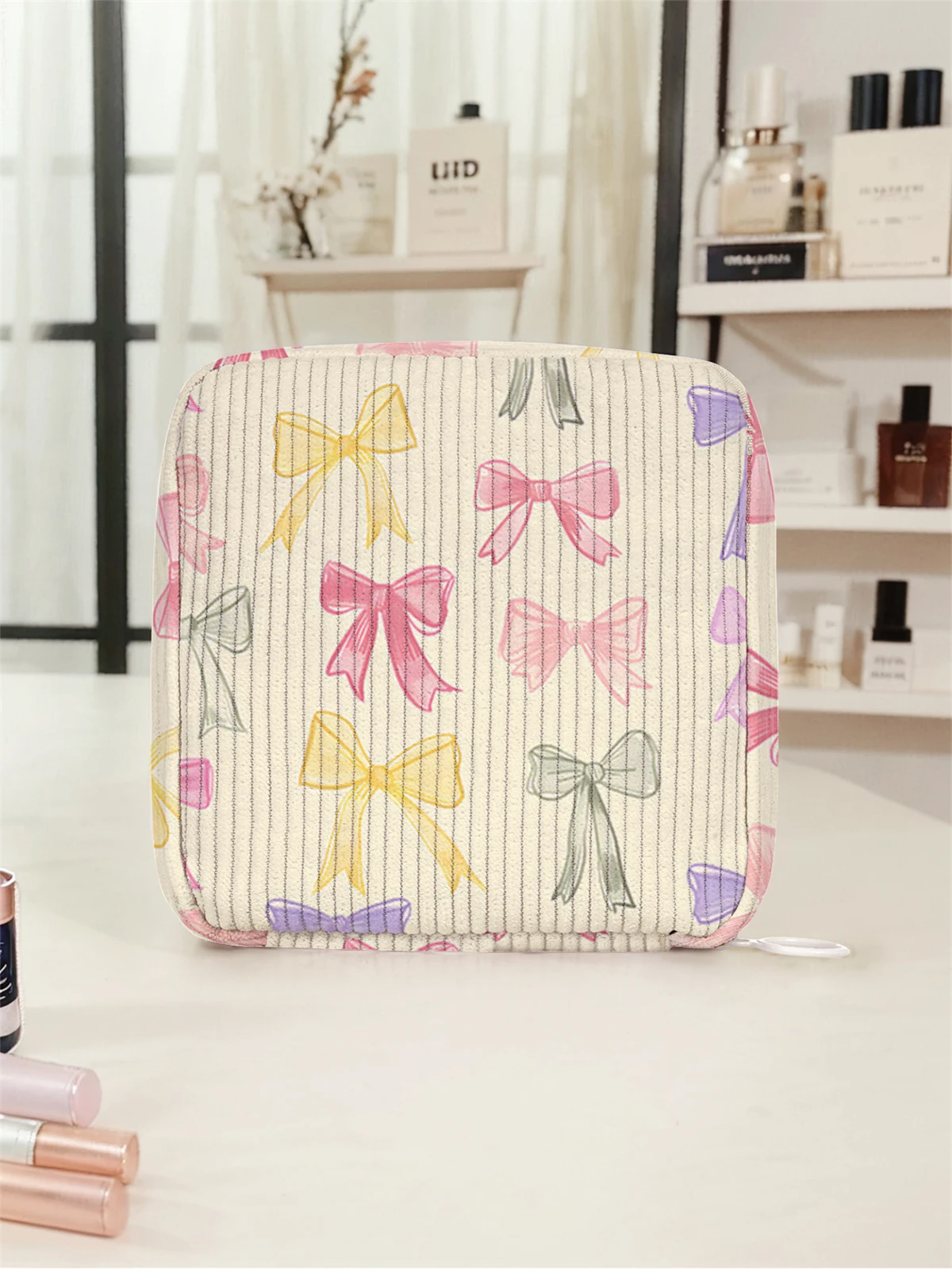 Butterfly pattern printed sanitary napkin storage bag, women's lightweight tissue bag, sanitary tissue bag