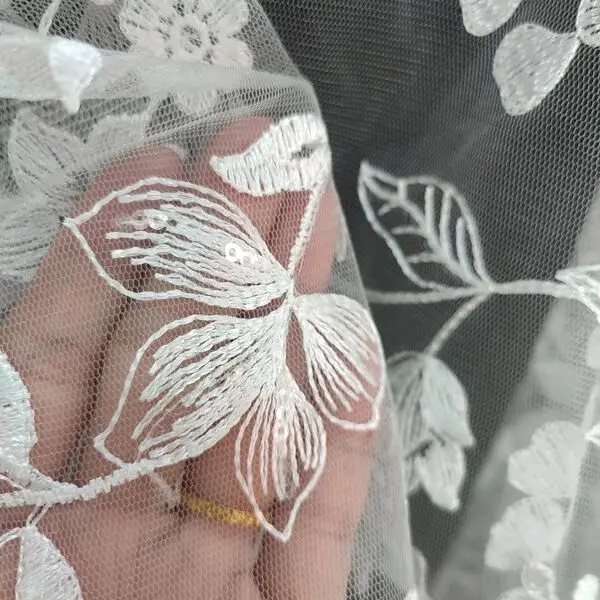 Elegant fashion bridal dress lace fabric 130cm width wedding dress fabric sequins lace by yard