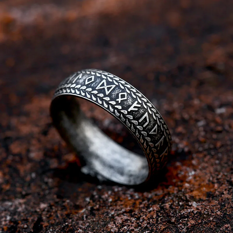BEIER New Creative Design Viking Runes Totem Ring Pattern Nordic Retro Black Ring Odin Letter Amulet Jewelry