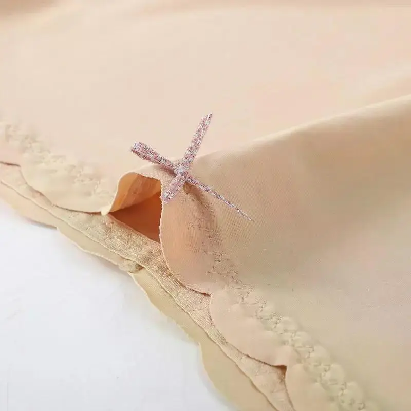 Sexy Spitzenkanten-Shorts, Weiche Nahtlose Sicherheitsshorts, Sommer-Unterrock-Shorts, Modal Eisseide Atmungsaktive Kurze Strumpfhosen, Damen-Unterwäsche – Detail 10