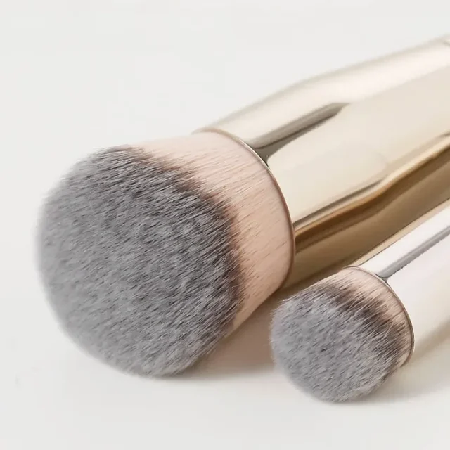 Flawless Concealer Brush 4