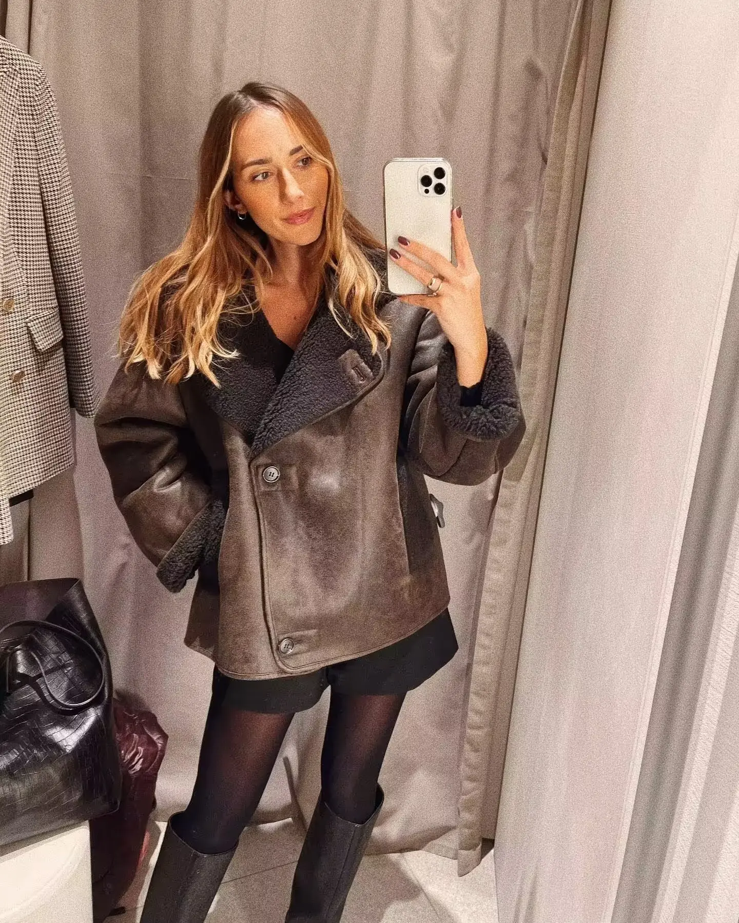 2023 Winter Frauen Warme Jacke Vintage Casual Solide Faux Leder Langarm Mantel Weibliche Windjacke Outwear Revers Tops – Detail 6
