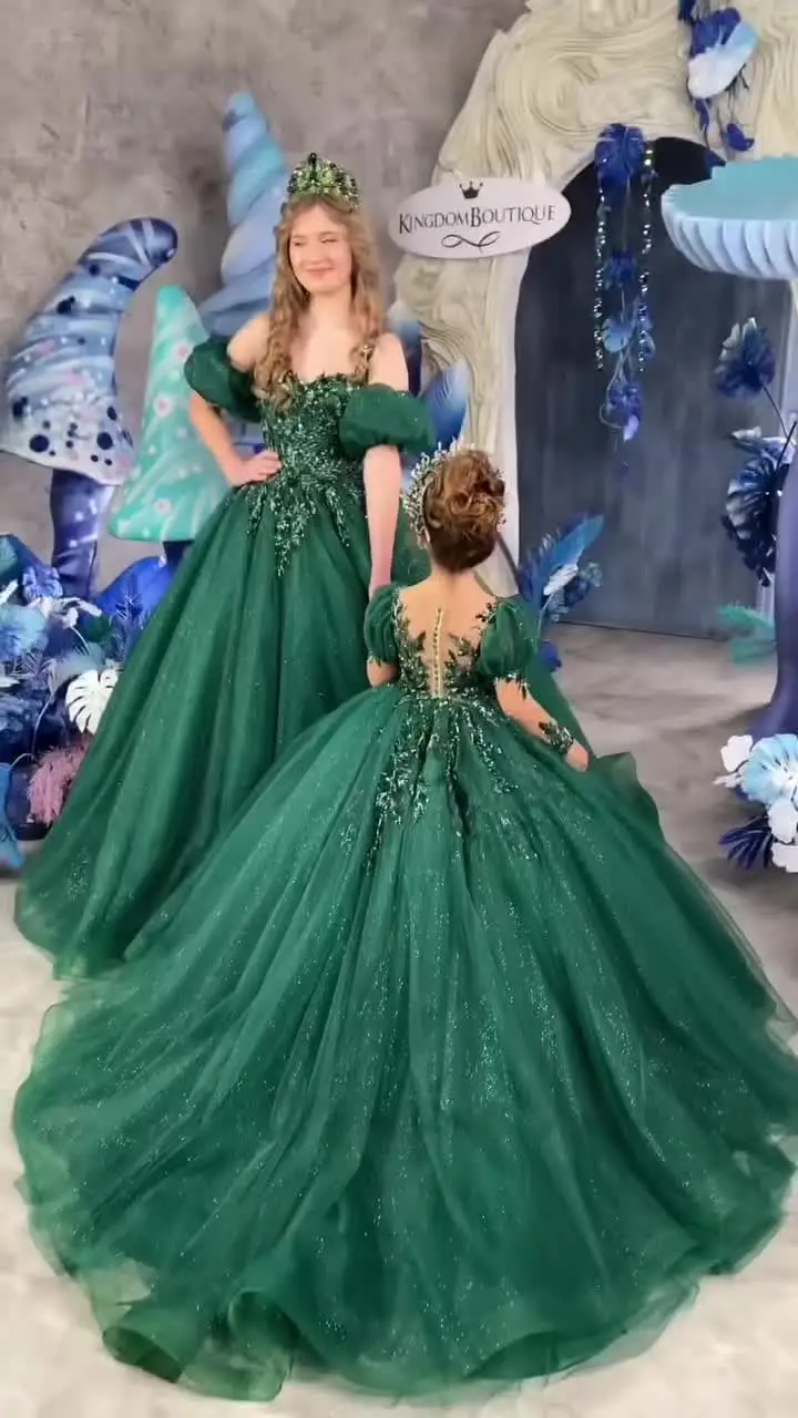 dark green dress on dark skin Amazing Long Dark Green Mermaid Sleeveless Beading Prom Dresses With Lace