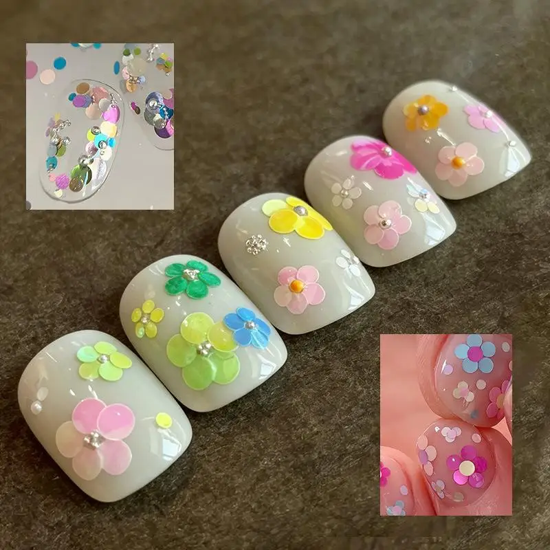Mini paillettes circulaires colorées mixtes pour ongles, sequins à motifs ondulés, fleurs scintillantes, décorations pour ongles DIY, breloques pour ongles, 12 compartiments 1