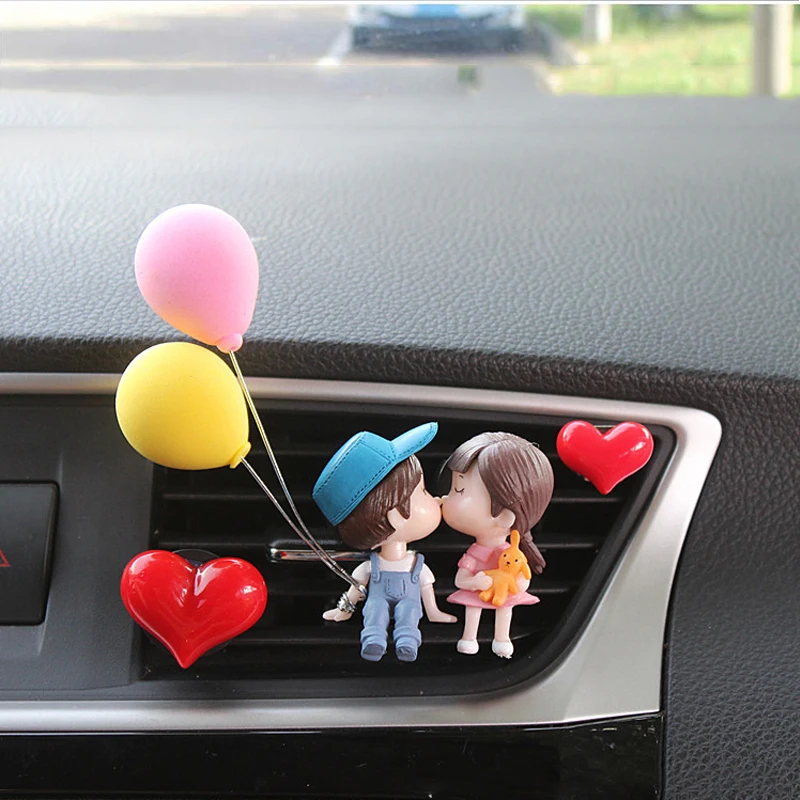 Ornements mignons de couple, décorations de tableau de bord de voiture  Ornement de fille et de garçon