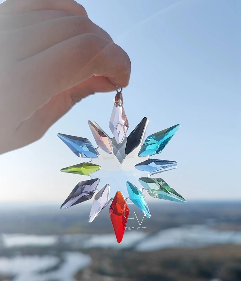 

2011 Exquisite Crystal Snowflakes Car Pendant Charms Ornament Crystal Figurine Sun Catcher Snowflake Hanging Christmas Gift craf