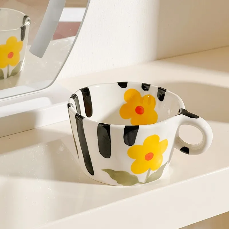 Hand-Painted Strawberry Ceramic Coffee Mug - أكواب...