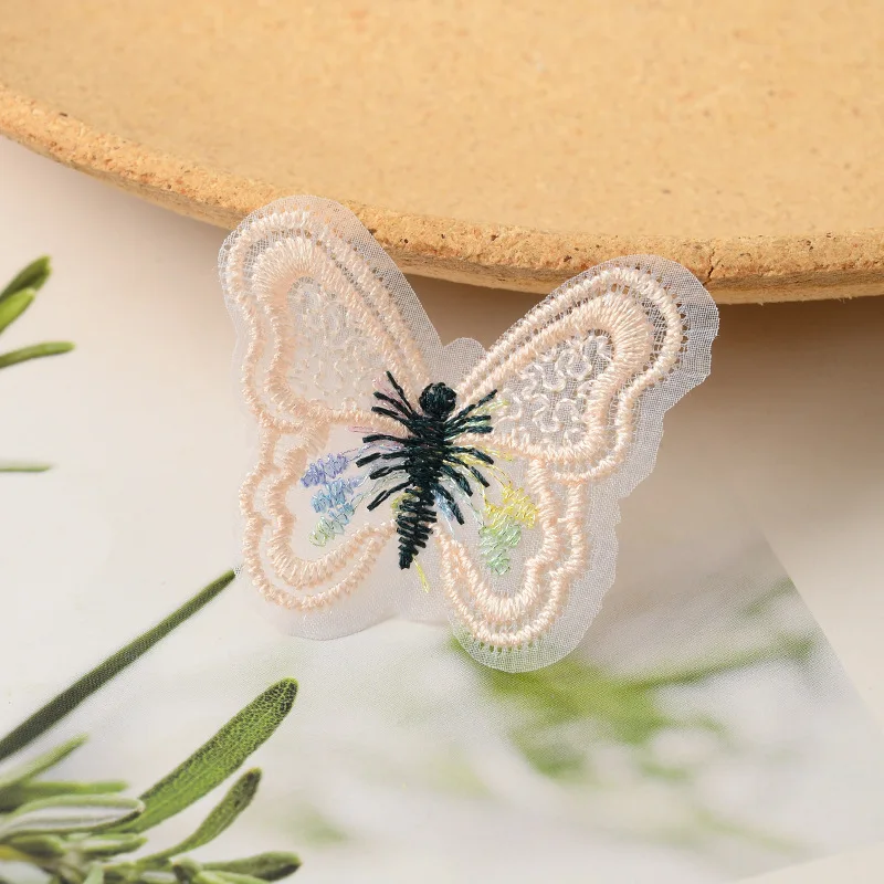 100pcs 4cm Goldfaden Stickerei Schmetterling Applikationen für DIY Kleidung Hut Schuhe Patches Zubehör Kopf bedeckung Haars pangen Dekor – Detail 6