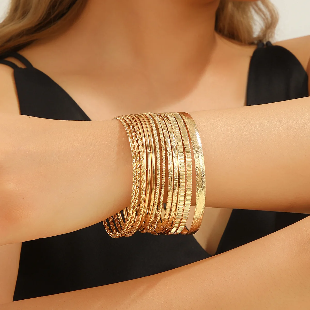 12PCS Metal Bangles Women Heavy Punk Styles Hiphop Textured Fashion Bracelets
