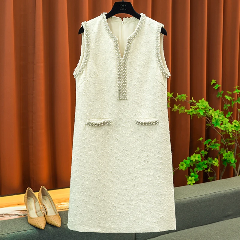 

French Celebrity Beaded V-neck Sleeveless Undershirt Wool Dress 2023 Fall Fashion Temperament Mid-length Skirt Formal Clothing