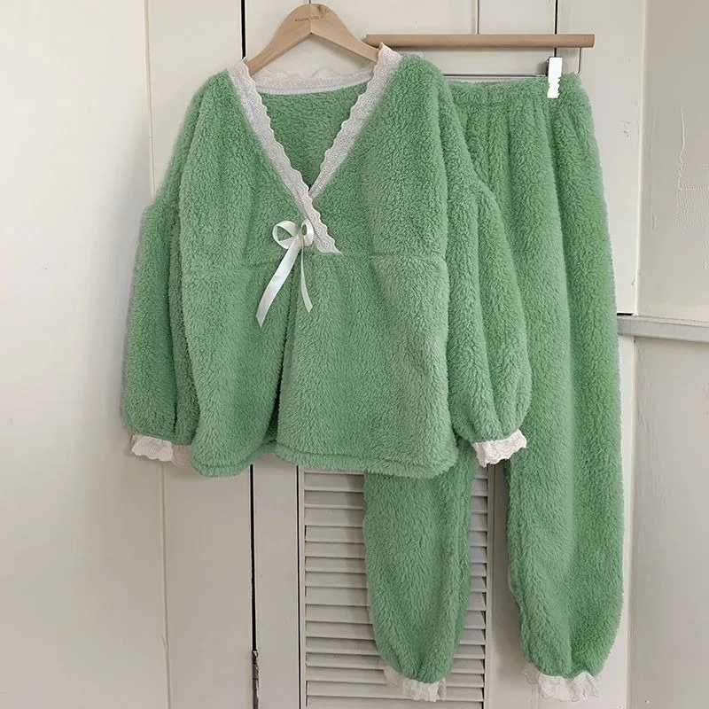 2024 New Pajama Women's Autumn Winter V-neck Sleepwear Lace Long Sleeved Princess Style Loungewear Warm Coral Velvet Homewear
