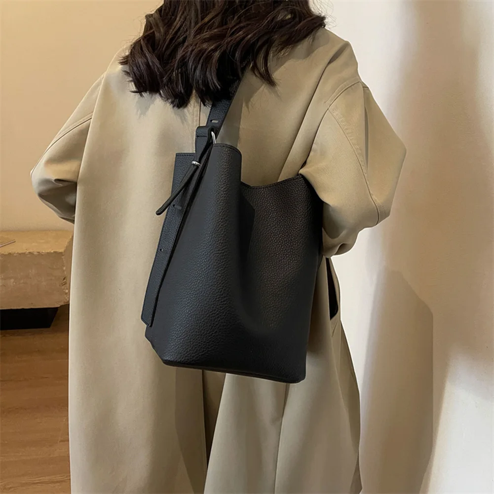 Women Vintage Bucket Bag Large Capacity Versatile Shopper Bag Adjustable Strap Solid Color Simple Bag with Matching Clutch Set