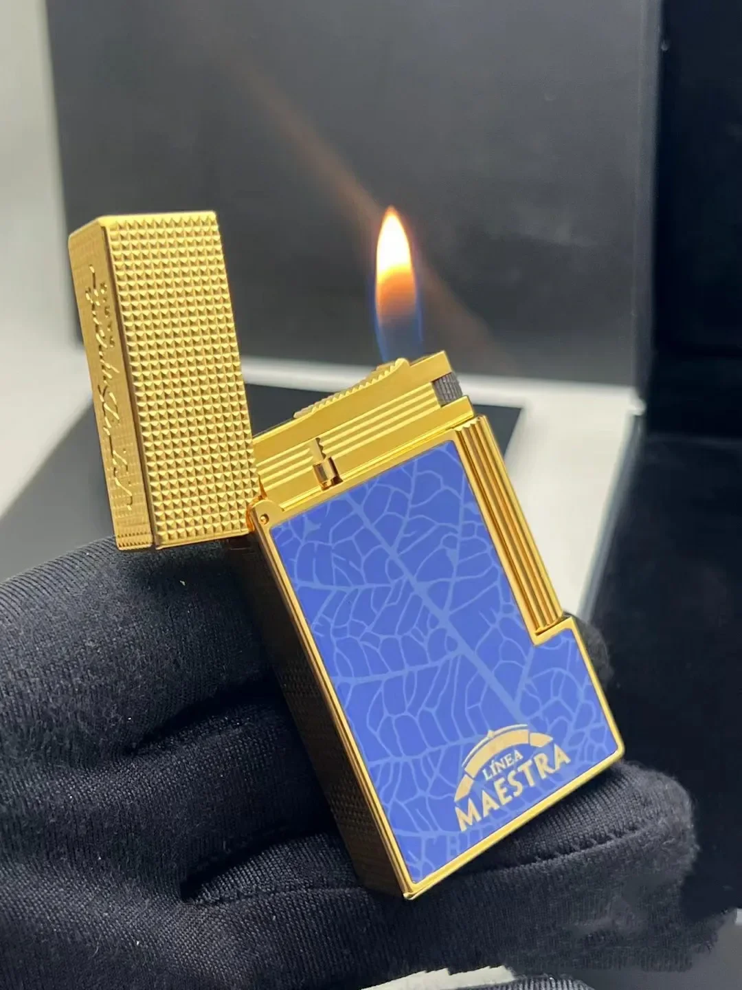 D L1/L2 Options Maestra Special Edition Golden Medal Loud Ping Sound Butane Lighter