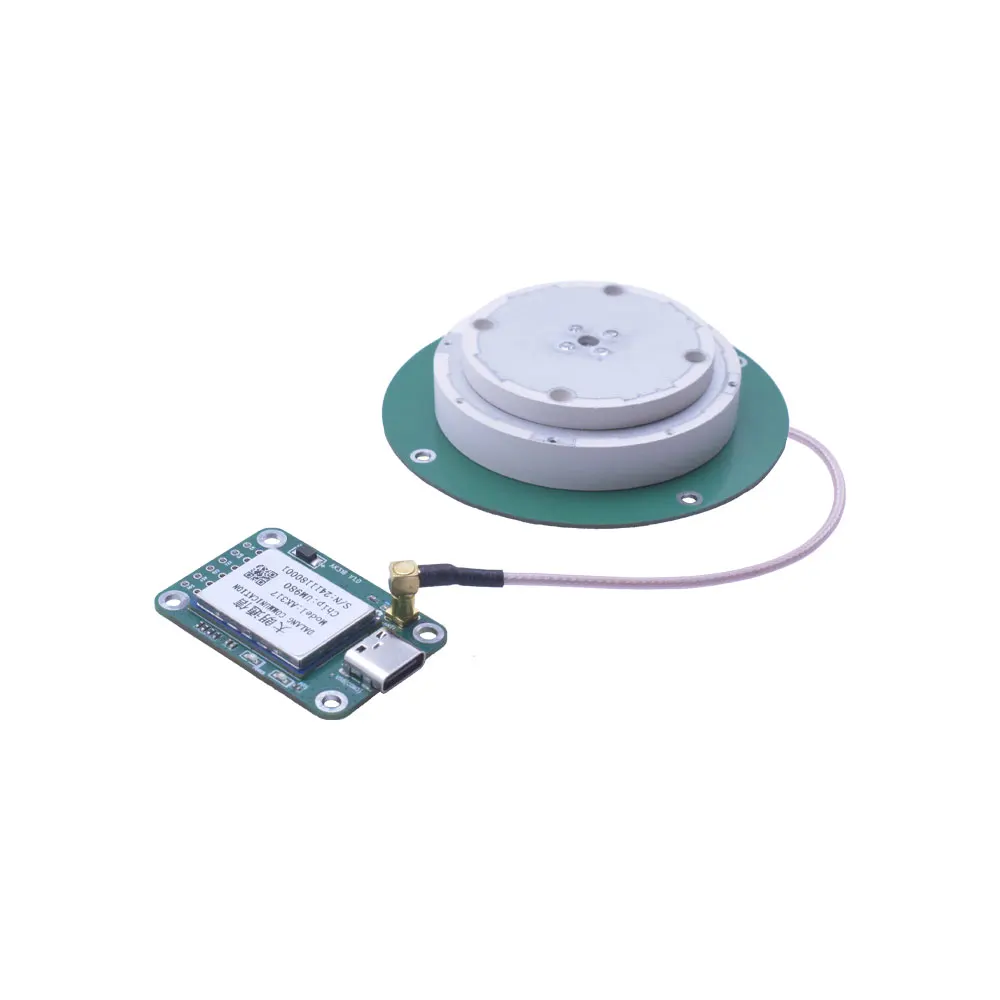 Module GPS Boussole AK317/AK810 - Haute Précision pour Navigation, installé sur une maquette de drone