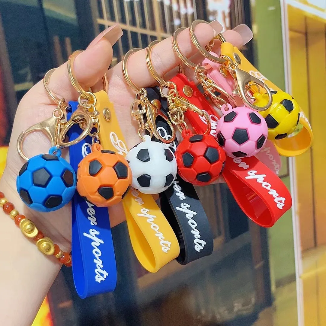 Porte-clés en PVC en caoutchouc souple, souvenir, pendentif de Football pour  femmes, sacs à main, accessoires - AliExpress