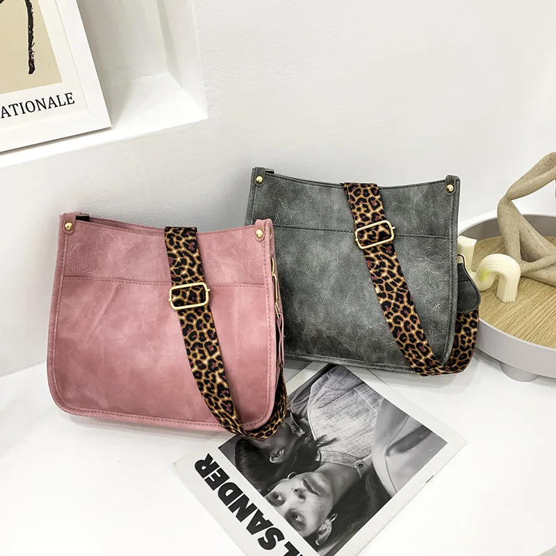 

Women Faux Leather Handbags Leopard Strap Messenger Bag Female Fashion Cow Print Bag Cute Candy Color Small Purse for Girls