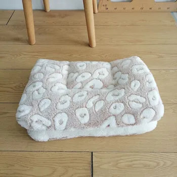 Flannel Pet Mat Dog Bed Cat Bed Thicken Sleeping Mat Dog Blanket Mat For Puppy Kitten Pet Bed for Small Large Dogs Pet Supplies 4