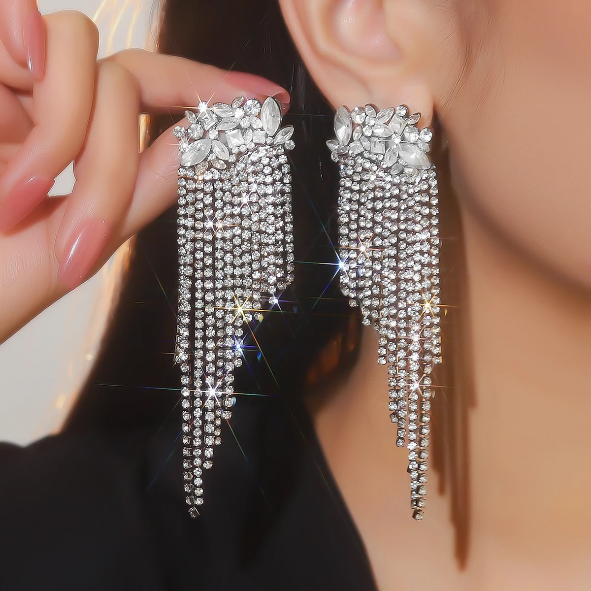 

Design sense of personality trend irregular full diamond tassel earrings female niche creative fashion light luxury earrings