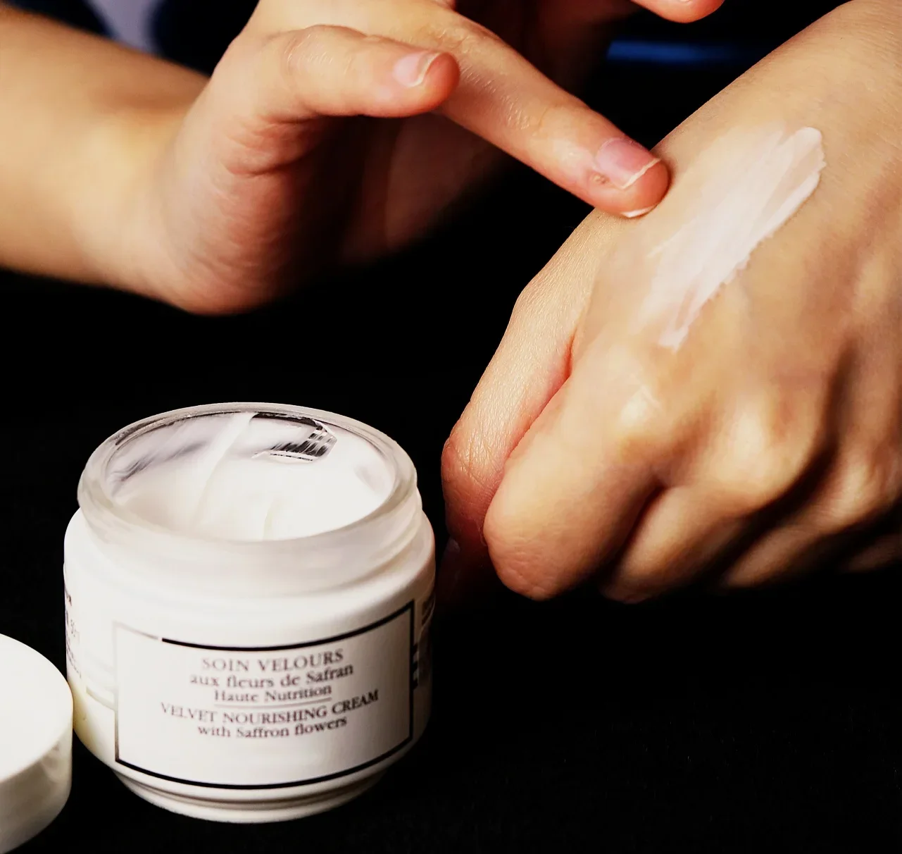 

High Quality New Face Cream/Black Rose Lotion Skin Iinfusion Cream With Saffron Flowers 50ml Face Makeup+Gift