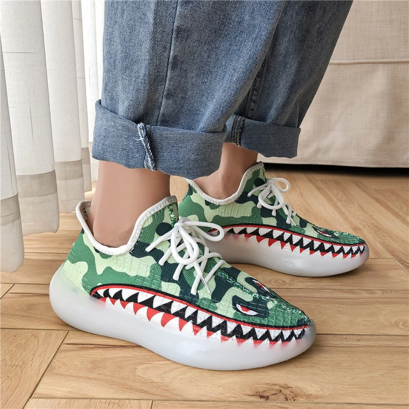 runner shark shoes