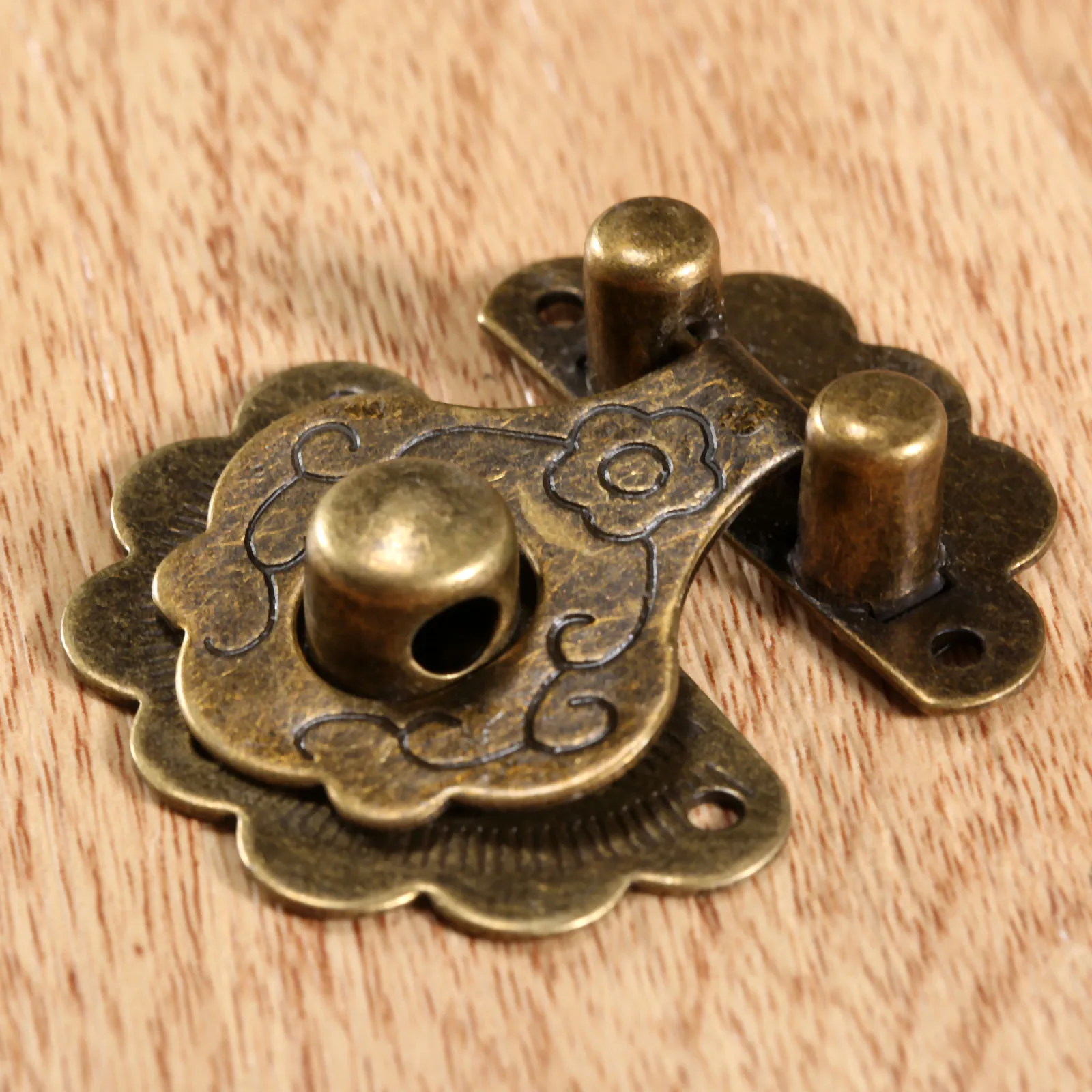 Hardware Latch Hook Jewelry Box Hardware Furniture Buckle Clasp Lock Hasp 1 set furniture hardware,toggle latches,jewelry box hasps,decorative latches,buckle clamp,butterfly twist latch