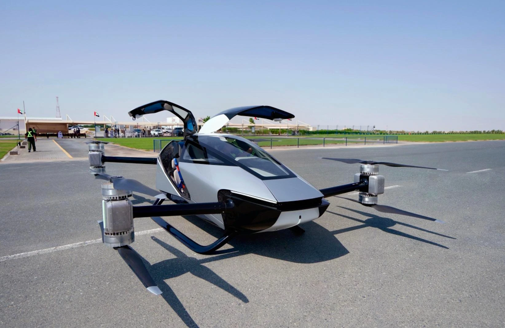 100km battery life for automobiles and airplanes 1