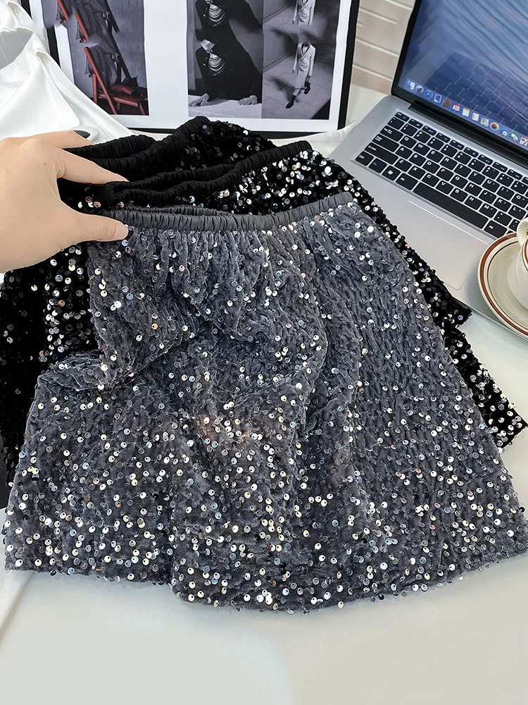 

UCXQ Fashion Sequin Short Skirt Covering Hips Buttocks Black Gray Women's Clothes Bottom Mini Skirts 2024 Spring Summer 23A6759