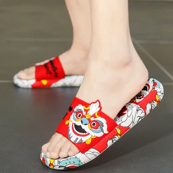 ⁦New Men's Slides Slippers Summer Bathroom Light Beach Shoes Sandals Home Luxury Fashion Indoor Household Couples Flat Shoes⁩ – תמונה ⁦6⁩