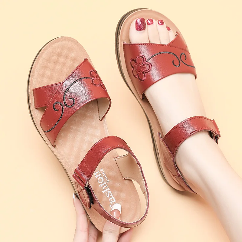 2023 Summer New Women Sandals Genuine Leather Flat Non-slip Open Toe Shoes Women Casual Soft Bottom Comfortable Mother Sandals