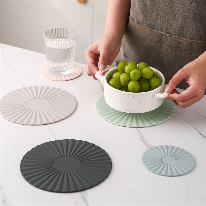 Silicone Mat Heat Non Slip Placemat Resistant Round Dining Table Mat New US