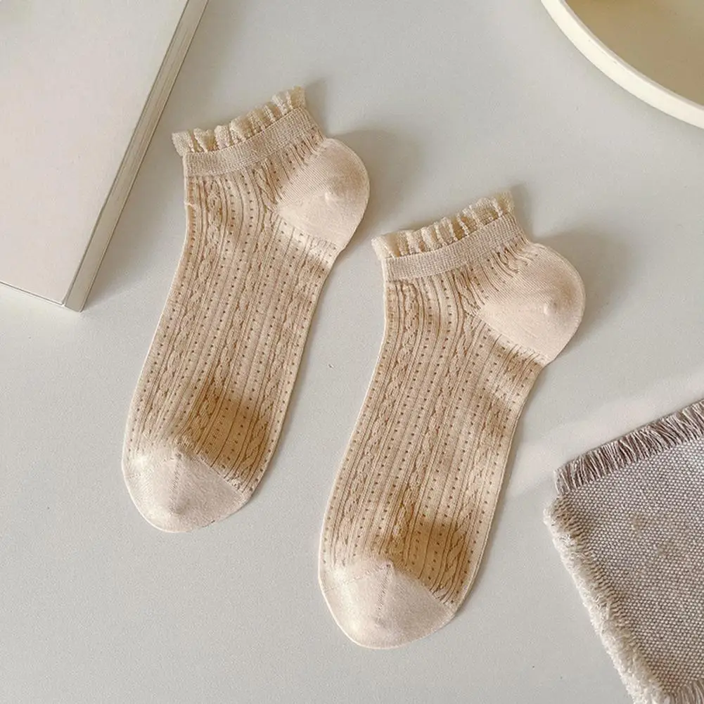 

Low-cut Anti-slip Socks Women's Thin Mesh Shirring Low-cut Daily Socks with High Elasticity Anti-slip Features for Summer Spring