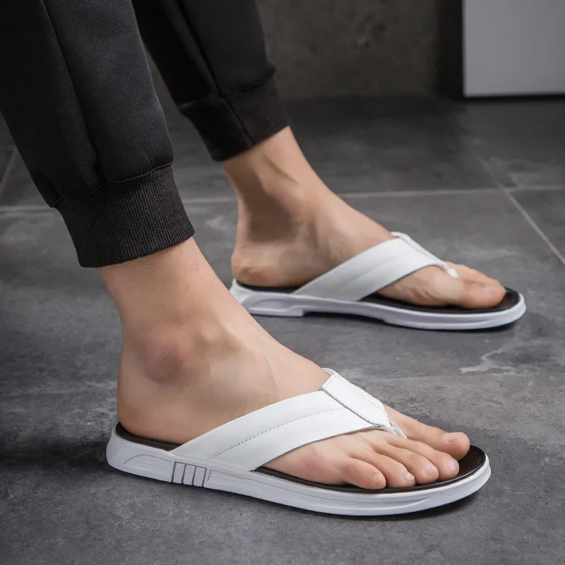 Men Genuine Leather Slippers Summer Man Flip Flops Fashion Pinch Feet High Quality Male Beach Shoes Outdoor Footwear