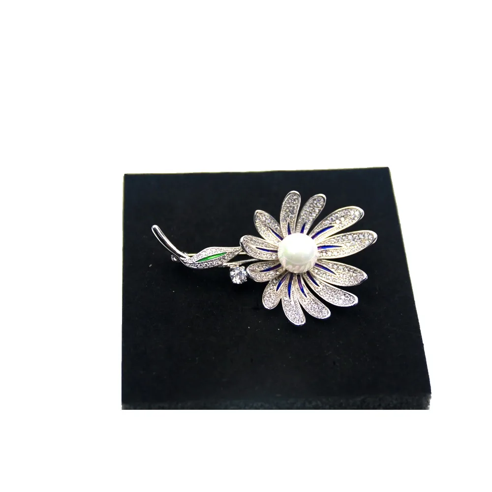 

MADALENA SARARA AAAA Zircon Inlaid Pearl Brooch Silver Plated Copper Purple Flower Style Fine Brooch Pin For Women Jewelry