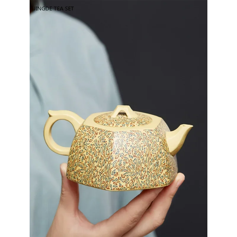 1PCS 250ML Yixing Handmade Raw Mineral Grinding Mud Irregular Pattern Purple Clay Follicle Teapot zisha Tea Set