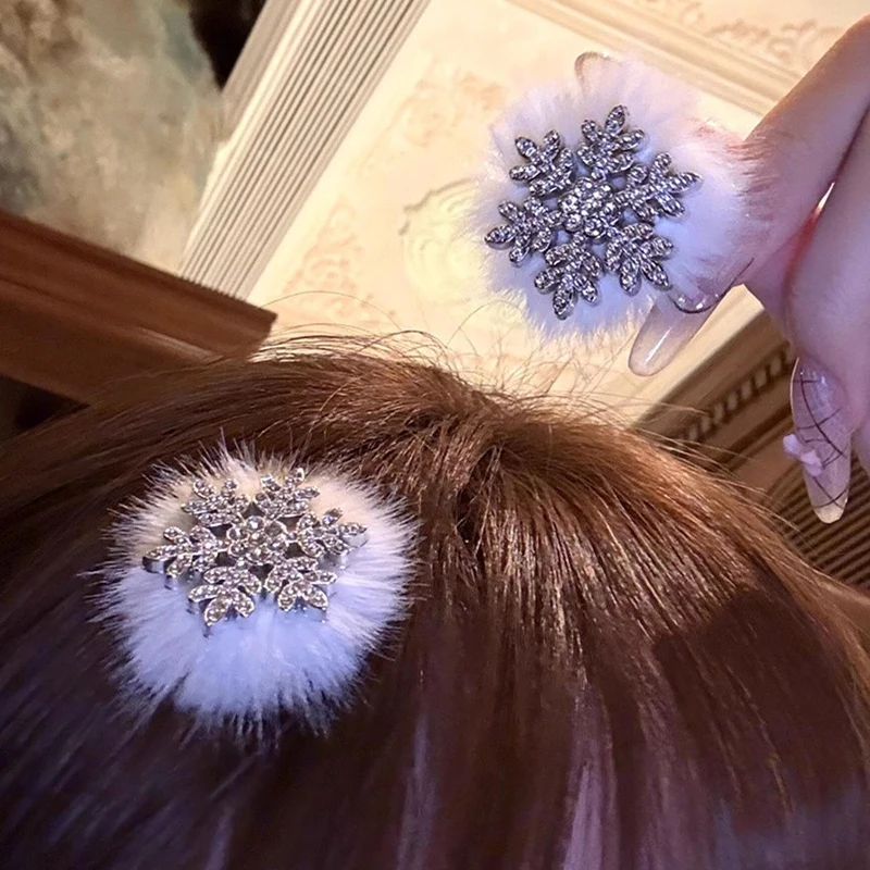 Christmas Sweet Shiny Rhinestone Snowflake HairPins Plush Snowflake Duckbill Hair Clips for Women Girls Fashion Hair Accessories