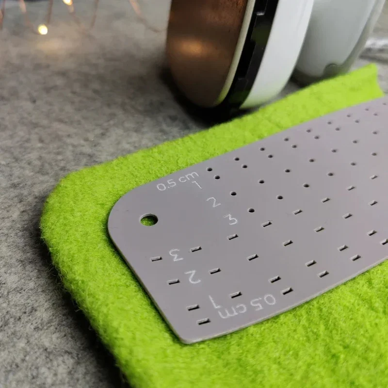 أداة خياطة دوارة بحافة أكريليك هدية مثالية للخياطين والأمهات مجموعة أدوات وضع علامات الآلة القابلة للطي