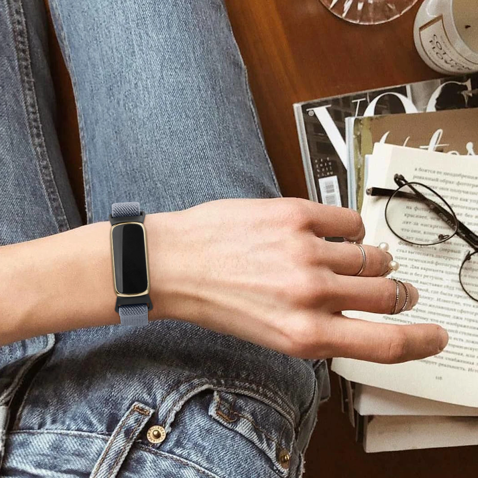 Рисунок 5 - Эластичный нейлоновый ремешок для Fitbit Luxe