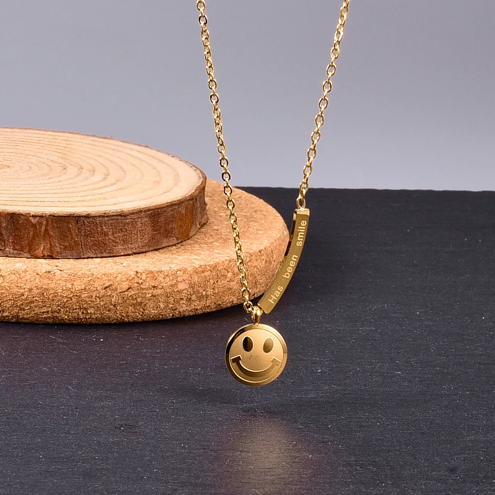 

Korean New Gold Plated Smile Necklace Women Simple Short Fashion Collar Cold Wind Long Chain