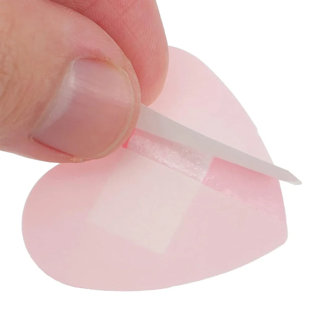 Medical Bandaids 20pcs/set Red Heart Lip Band Aid Waterproof Breathable Wound Plasters Heart Lip Shaped Children Skin Patch Concert Body Stickers