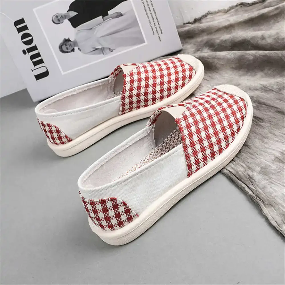 

Женские спортивные кроссовки для баскетбола, без шнуровки