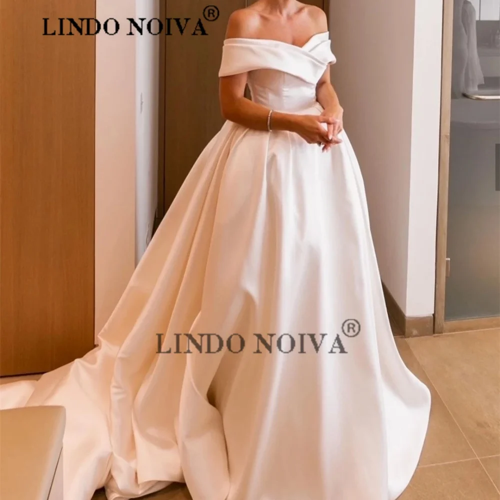 

LINDO Sweetheart Off the Shoulder A Line Wedding Dress For Women Satin Button Floor Length Elegant Bridal Gown vestido de noiva