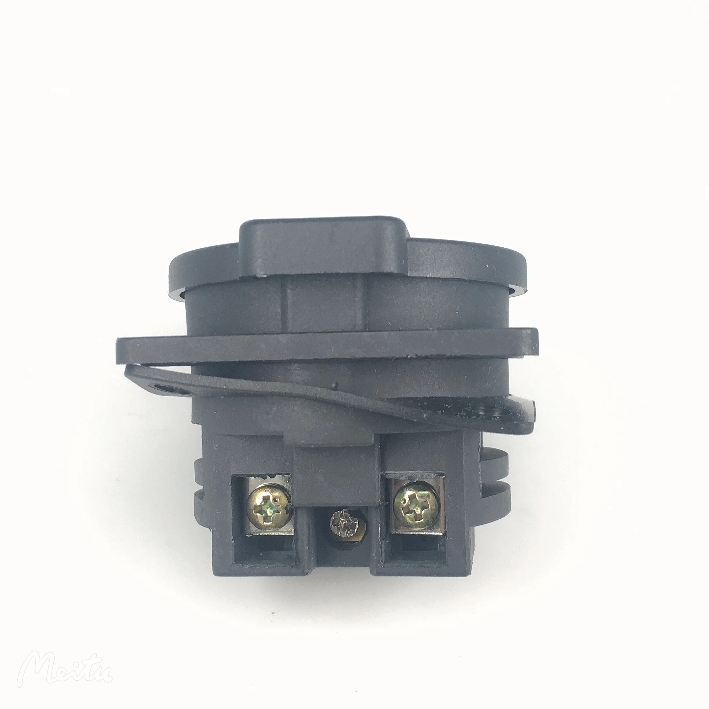 Waterproof IP54 250V 16A Germany PDU UPS EU Power Desktop Outlet Connector Embedded Electrical Panel Receptacle AC Socket Plug