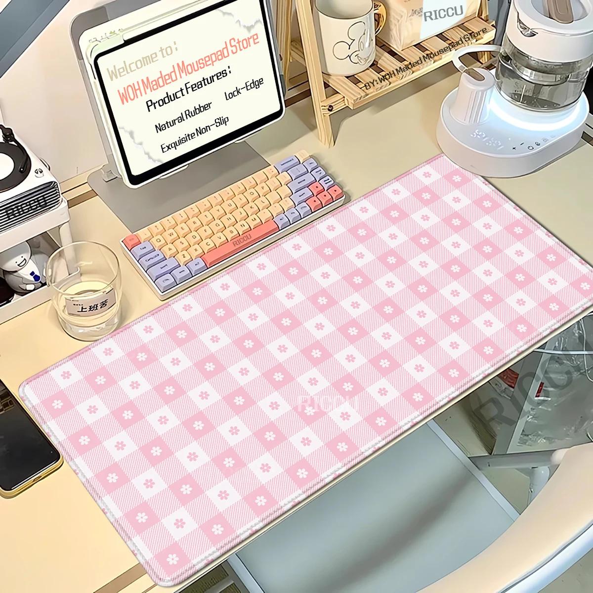 Rosa Blumen-Schreibtischunterlage, niedliche minimalistische Gitter-Schreibtischunterlage, erweitertes Mauspad, 900 x 400, Bürozubehör, Pflanzentischunterlage, Gamer-Schrankteppich