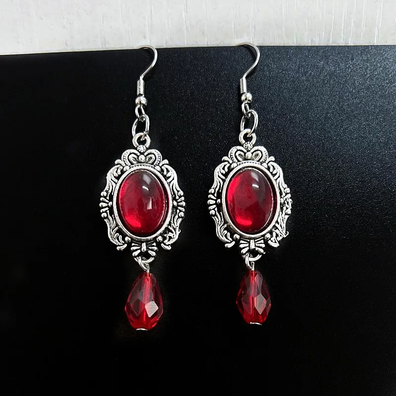 Gothic Vampire Cammeo Orecchini Moda Donna Pagan Witch Jewelry Accessori Regalo Vintage Hand Red Rose Vampire Devil Ear Hooks