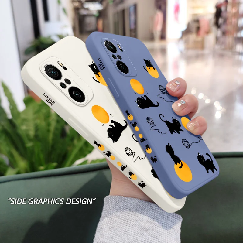 Cat Playing Rope Design Silicone Phone Case - Durable and Stylish Protective Cover