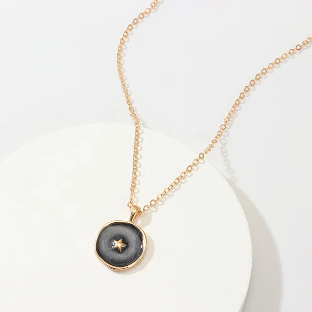 Simple Stars Moon Heart Necklaces Fashion Women Alloy Oril Drip Long Chains Round Love Pendant Necklaces Jewelry For Girls Lover Black Necklace